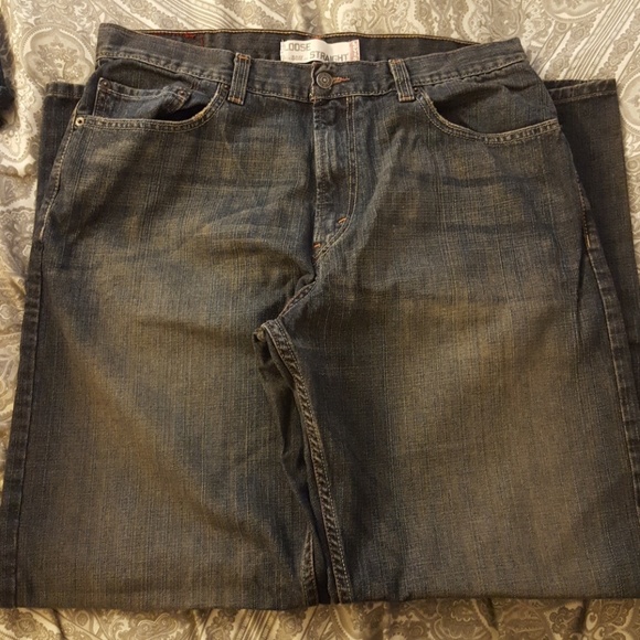Men's Levi 569 dark wash jeans - Picture 2 of 5